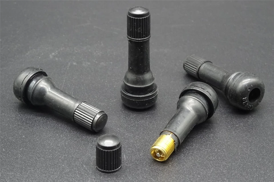 4 Stück Snap-In Ventile TR 438 Ventilloch Ø 8,8mm Mofa Roller Moped Motorrad - Bild 1 von 1