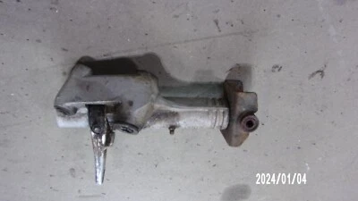 YAMAHA APEX VECTOR ATAQUE LADO DERECHO DIRECCIÓN HUSILLO NUDILLO MONTAJE 2006 Foto 1 de 3