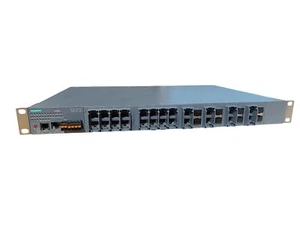 Siemens SCALANCE XR524-8C 6GK5524-8GS00-2AR2 managed IE switch - Picture 1 of 3