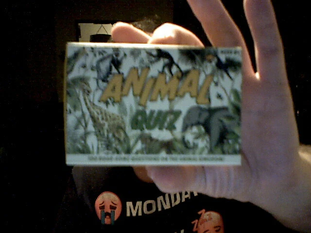 JUEGO DE CARTAS DE CUESTIONARIO ANIMAL 100 TARJETAS DE PREGUNTAS CUESTIONARIO AMIGOS DE LA FAMILIA CUMPLEAÑOS NAVIDAD  Foto 1 de 1