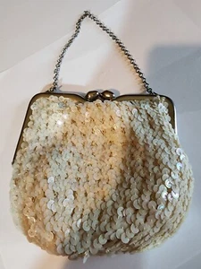 Kleine Vintage weiß irisierende Pailletten Handtasche, Kiss Lock Handtasche, 60er Partytasche, - Bild 1 von 3