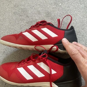 mens adidas trainers size 9.5 Five A Side Red And Black Hardly Used - Picture 1 of 7