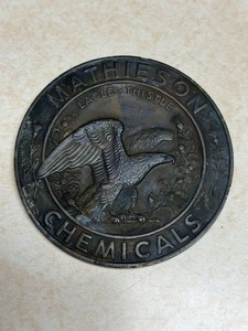 1942 Mathieson Chemical Vintage Brandenburg Kentucky Münze Briefbeschwerer Medaille - Bild 1 von 13
