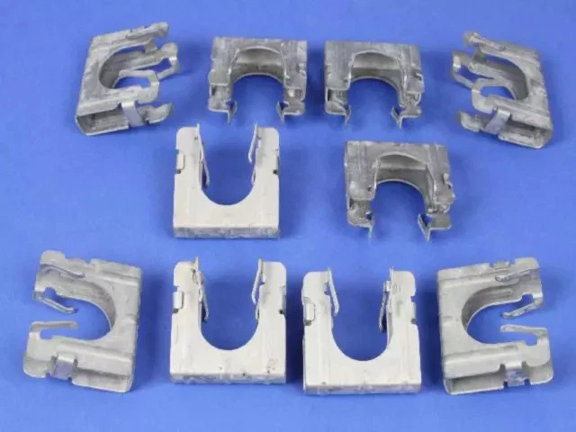 Clip de desconexión rápida de aire acondicionado Mopar genuino 4596153 Foto 1 de 4