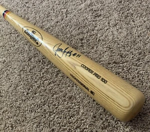⚾️ MLB Juan Gonzalez Signed Cooper Baseball Bat Indians Tigers Rangers ⚾️ - Picture 1 of 3