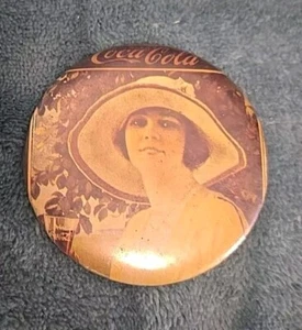 Vintage Coca Cola Girl Pocket Mirror 2 Inch Tin Back Coke Button RARE  - Picture 1 of 3
