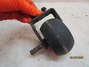 SIMPLICITY REGENT 38" LAWN MOWER 14HP DECK CENTER GAUGE WHEEL AND BRACKET - Picture 1 of 7