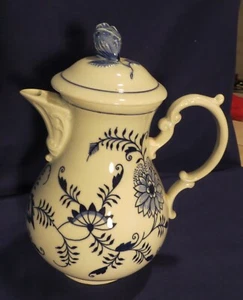 Vintage Meissen Porcelain Blue Onion Coffee Pot - Picture 1 of 7