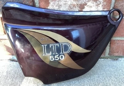 Carenado de cubierta lateral izquierda Kawasaki 1980 - 83 KZ550 LTD - Nota arañazos Foto 1 de 4