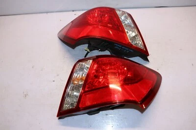 Luces traseras izquierda y derecha Subaru Impreza WRX 2008-2011 sedán OEM Foto 1 de 4