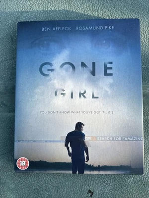 Gone Girl (Blu-ray) Collectors Edition with Amazing Amy Book SEALED - Image 1 of 4