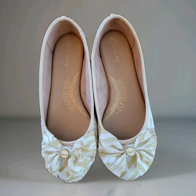 Zapatos planos de ballet Circus Sam Edelman Wonderlast para mujer 6 extra espuma amarillo blanco encaje Foto 1 de 4