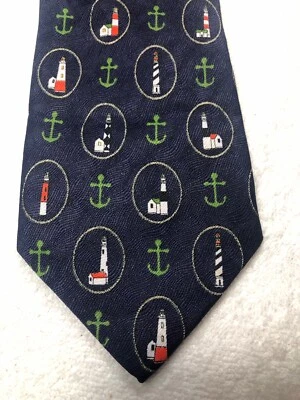HILLS POLO CLUB HOMBRE CORBATA AZUL MARINO CON ANCLAS Y FAROS VERDES 4 X 60 Foto 1 de 4