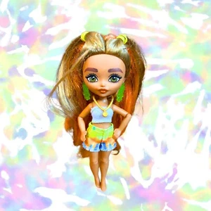 Barbie Extra Mini Fashion Doll, #5, 5.5”, Green Eyes, Brown Hair, Articulated - Picture 1 of 11