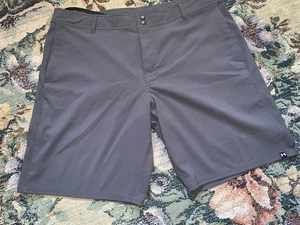 Men's Under Armour Heat Gear Dark Gray Shorts Sz 42 - Picture 1 of 4