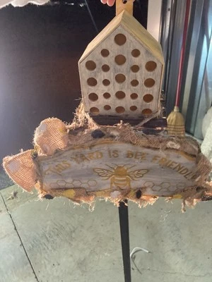 Decoración de abejas/nuestra colmena/estaca de patio/casero/día de la madre/exterior/hogar de abejas/miel  Foto 1 de 2