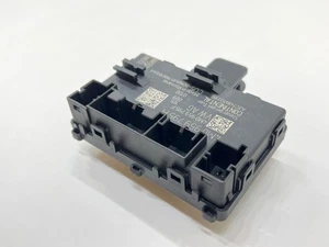 Unidad de módulo de control de puerta trasera derecha AUDI Q7 2017-2019 OEM 4M0959795F - Imagen 1 de 9