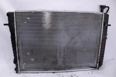 Used Radiator fits: 2008 Kia Sportage 2.0L 4 cylinder DCC manufacturer Doowan AT - Image 1 of 4