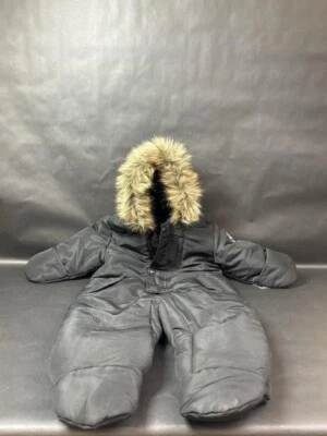 Traje de nieve con capucha de piel sintética Rothschild talla 12M nuevo con etiquetas negro  Foto 1 de 4