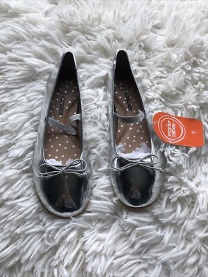 Girls Wonder Nation Metallic Silver Ballet Casual Flats Size 5 Youth Memory Foam - Image 1 of 4