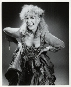 Loretta Swit Gypsy Dress Mash 4077 Pressefoto 8 x 10 - Bild 1 von 2
