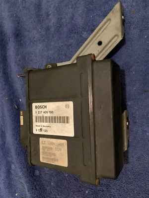 1992 1993  Classic Saab 900 Non-Turbo Bosch EZK Ignition Computer Control Unit  - Image 1 of 4