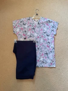 Women’s Scrubs - Shirts & Pants - 5 Sets - Various Brands, Sizes & Designs - Picture 1 of 20