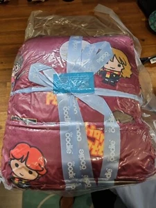 GENUINO OODIE - Granate Harry Potter GRYFFINDOR (Tamaño Adulto) - Nuevo en Paquete - Imagen 1 de 3