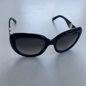 Salvatore Ferragamo Women's Oversized Black Classic Sunglasses - SF727S 001 - Picture 1 of 6
