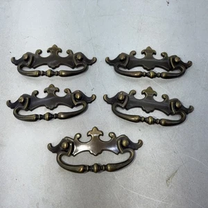 Lote de 5 Vintage - AMEROCK - TIRADOR DE CAJÓN ORNAMENTADO - Ala de murciélago Nuevo Stock Antiguo Nuevo de Lote Antiguo - Imagen 1 de 9