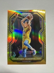 2021 Panini Prizm WNBA Courtney Vandersloot #10 Gold 7/10 - Picture 1 of 10