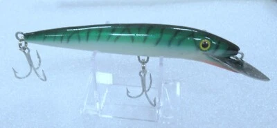 Vintage Yo-zuri L Jack 5" Body Crankbait Fishing Lure Metal Lip Green Stripe - Image 1 of 4