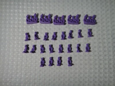 Plants Vs Zombies Juego de Riesgo Piezas de Repuesto Zombies Púrpura Lote de 25 Foto 1 de 4