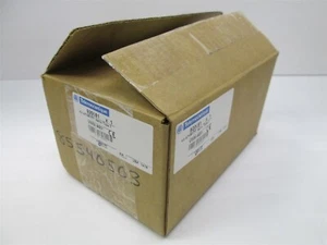 New Telemecanique VW3A9201 Altivar ATV 61, 71 Series Conduit UL Conformity Kit - Picture 1 of 3