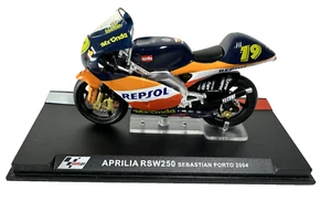 MODELLINO MOTO DIECAST APRILIA RSW250 SEBASTIAN PORTO 2004 1/24 - Imagen 1 de 5