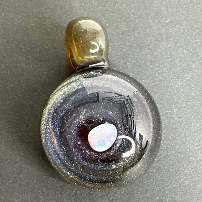 Hecho a mano Arte Vidrio Brillante Encastrado Ópalo Colgante Borosilicato Colgante Cuentas Dije Foto 1 de 4