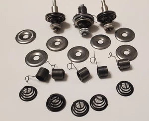 Antike Singer Nähmaschine Fadenspanner + Teile (storLOC PKs23) - Bild 1 von 6