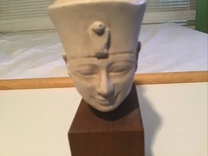 Egyptian Pharaoh Amenhotep II: Museum Replica by Alva Studios Sculpture Figure - Picture 1 of 7