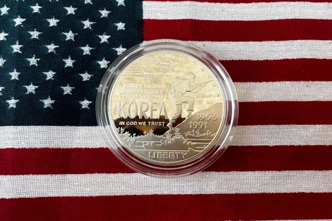 1991 Korean War Memorial Proof Commemorative 90% Silver Dollar US Mint Coin Cover