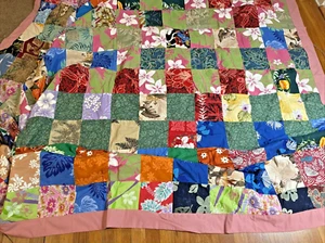 X-Large Hawaiian Quilt King Size Bedspread Floral Aloha Fabric Pink Trim 95x100” - Picture 1 of 16