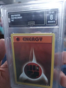 1999 Pokemon Fighting Energy #97 WOTC Trainer Deck A GMA 6 - Bild 1 von 2