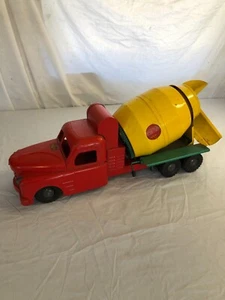 Vintage 1950 Structo Ready Mix Concrete Truck - very good condition. See picks. - Picture 1 of 15