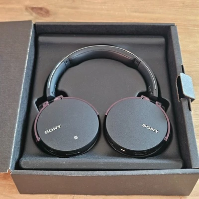 SONY MDR-XB950B1 Extra Bass Wireless Headphones Over-Ear Headphones - Image 1 of 4