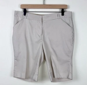 Peter Millar Golf Shorts BermudaPerformance Women's Size 12 Stripe WhiteTan - Picture 1 of 6