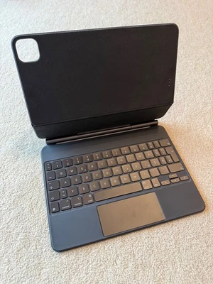 Apple Magic Keyboard für 11 Zoll iPad Pro ‑ deutsch, schwarz - Bild 1 von 4