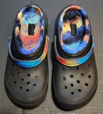 Zueco Crocs Clásico Forrado Tinte en Spray Piel Negro Multicolor Talla J 6 Juvenil Foto 1 de 3