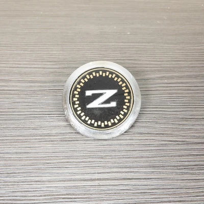 Nissan 300ZX Z31 1984-1989 PARACHOQUES DELANTERO EMBLEMA INSIGNIA Z LOGOTIPO SIGNO CALCOMANÍA PLACA OEM Foto 1 de 4
