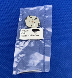 Epson Y121E Low Cannon Pinion Quartz Watch Movement With Stem, NOS - Picture 1 of 4