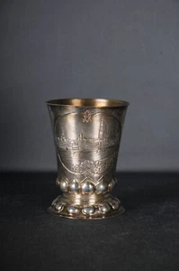 Antigua taza de pie de plata 800 Alemania taza / copa chapada en oro vista de la ciudad - Imagen 1 de 10