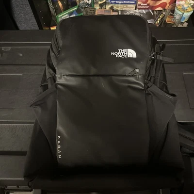 The North Face Kaban 2.0 Negro 24L Edición Limitada Exterior Rendimiento Icono con Foto 1 de 4
